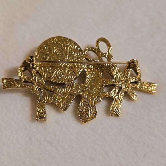 1960's Gold and Pearl Sweing Brooch - Picture 3 of 5